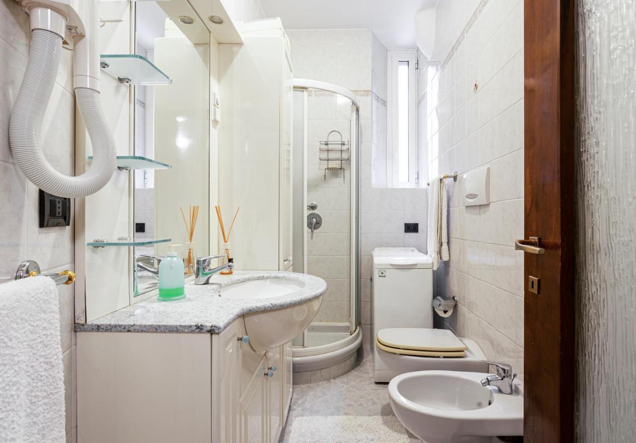 Your Cozy Home In Milan - Via Rovereto Milão Exterior foto